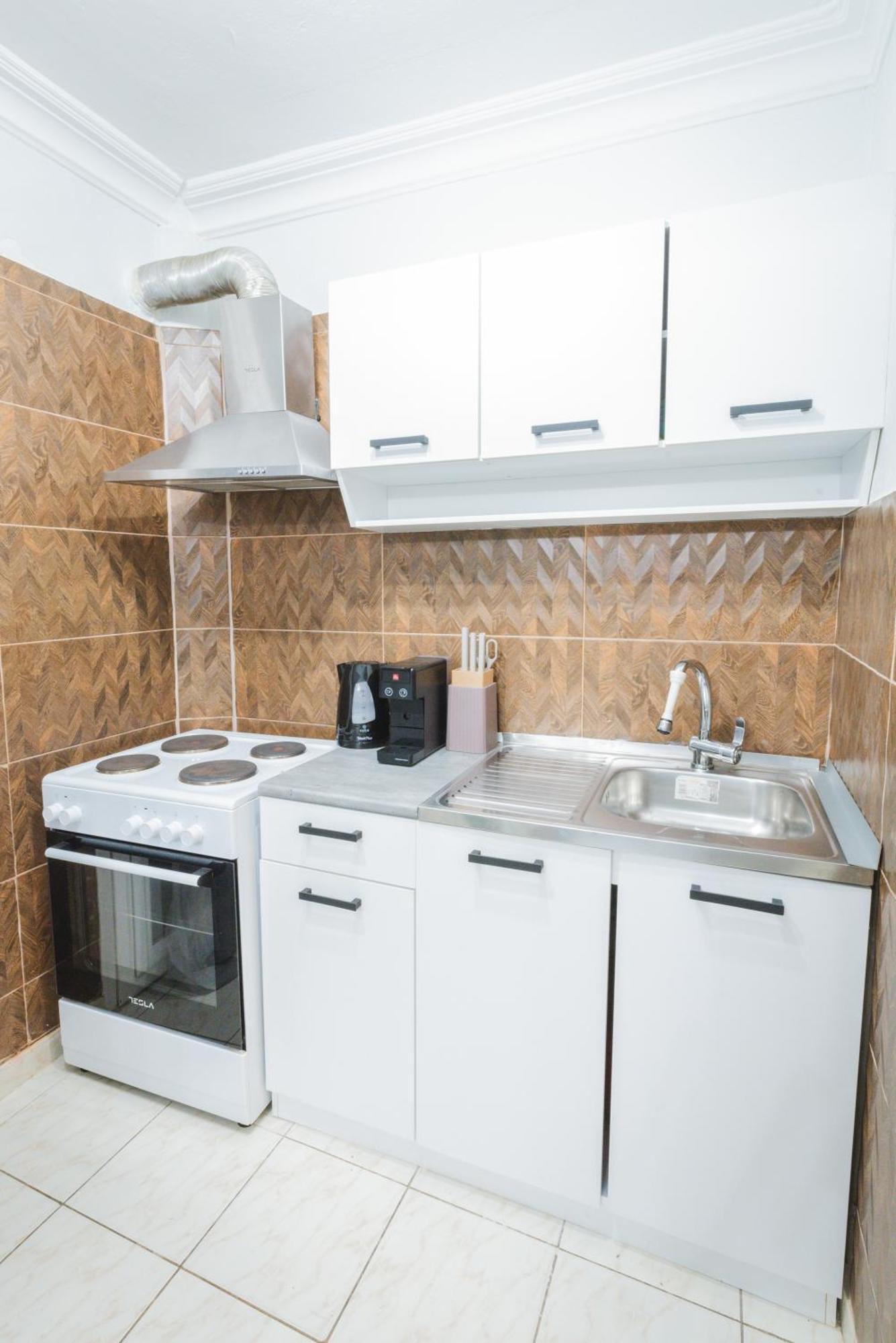 Stylish Apt W Jacuzzi, 5 Min To White Tower Thessaloníki Exteriör bild
